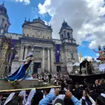 Aplauden encuentro de Jesús Resucitado y la Virgen de la Alegríat