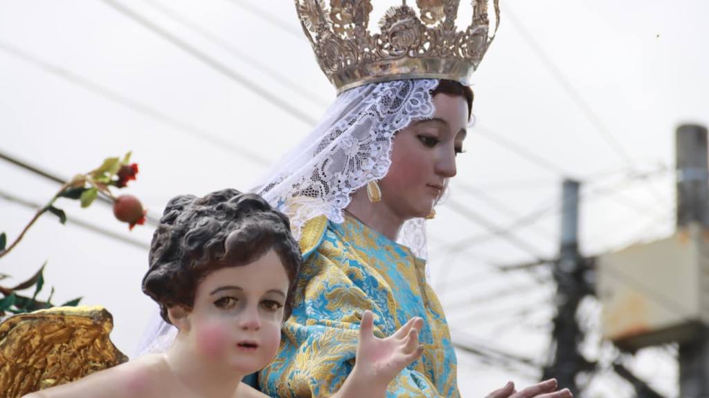 Procesión de Jesús Resucitado alegra las calles de la zona 1 | Alex Meoño