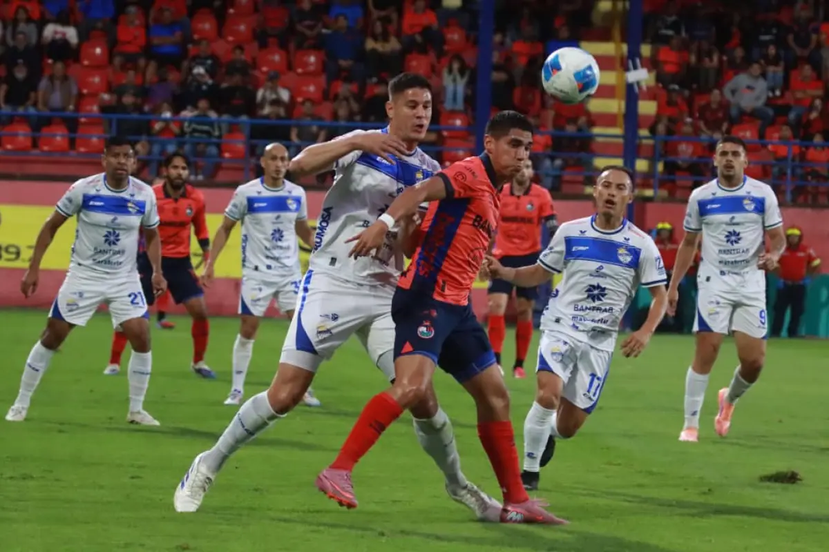 Municipal vs. Cobán - Jornada 18 Clausura 2026 - Alex Meoño