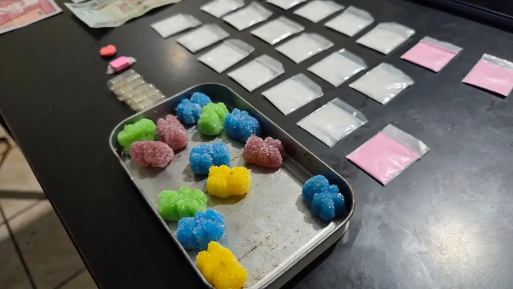 El guitarrista fue detenido con droga sintéticas en un bar de San Pedro La Laguna. ,Foto PNC