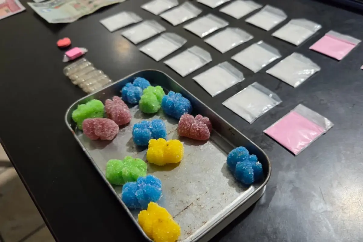 El guitarrista fue detenido con droga sintéticas en un bar de San Pedro La Laguna., Foto PNC