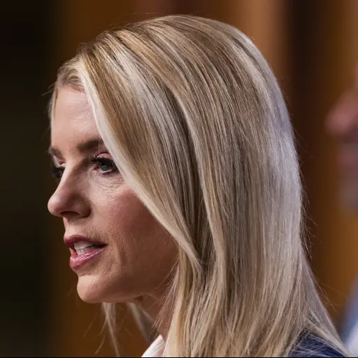  El presidente estadounidense, Donald Trump, anunció que ha destituido a la fiscal general, Pam Bondi ,Foto EFE