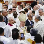 El primer viacrucis de León XIV: Una reflexión desde Tierra Santa sobre la guerra y podert