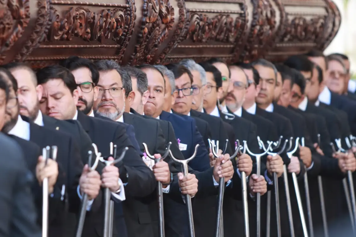 Procesiones, Álex Meoño