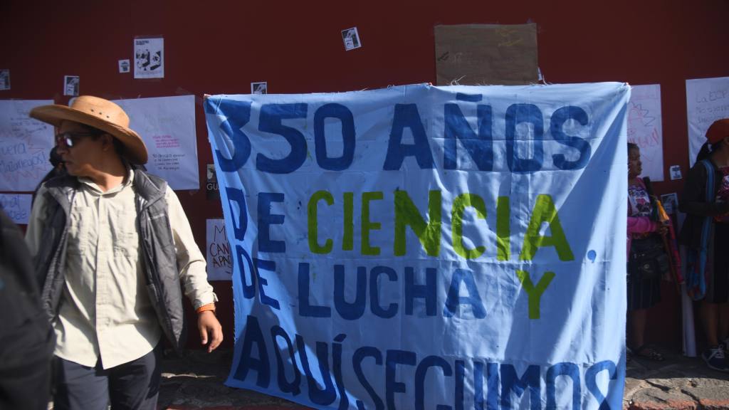 Manifestaciones en Antigua Guatemala por elección del rector de Usac | Omar Solís/Emisoras Unidas