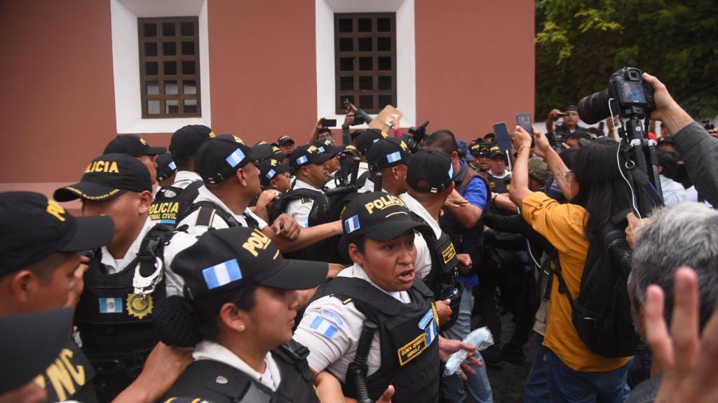 Protestas en Antigua Guatemala por elección de rector de Usac | Omar Solís/EU