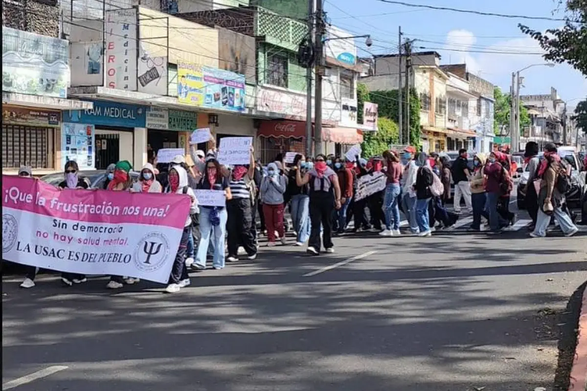 Una marcha de estudiantes de la Usac en la Ciudad de Guatemala., PMT capitalina/Montejo