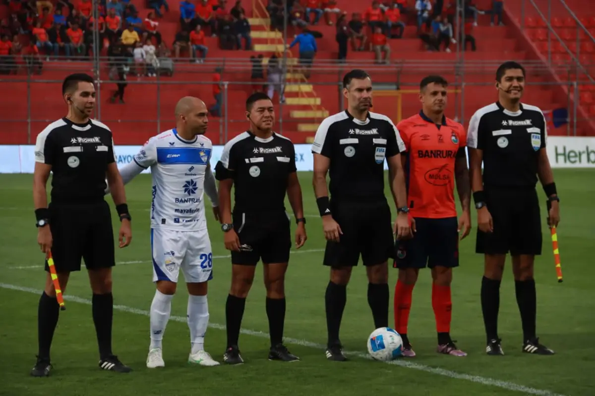 Elmar Rodas analiza el arbitraje nacional 
