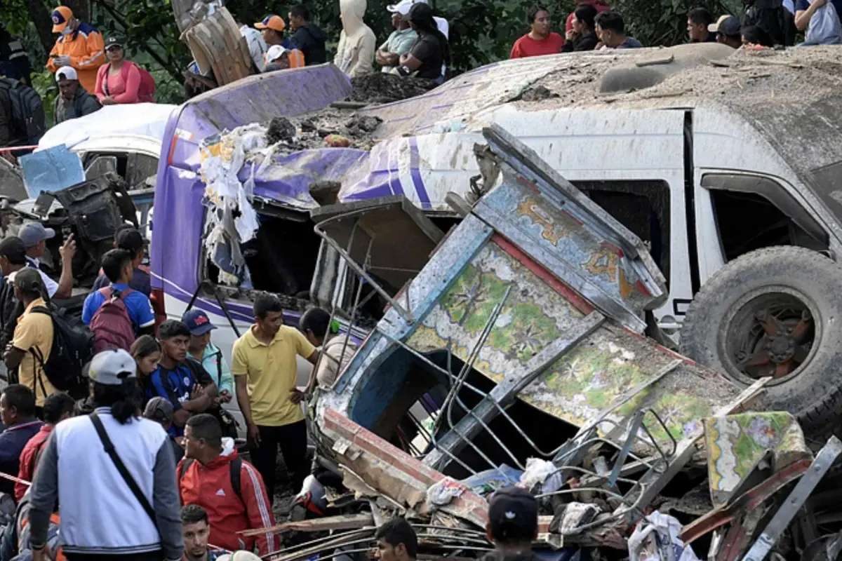 Atentado en Colombia., Redes sociales.