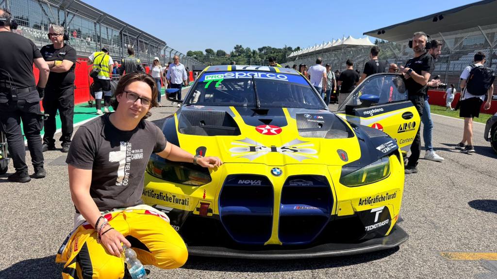 El piloto guatemalteco Ian Rodríguez logra podio en el Campeonato Italiano GT Sprint GT3 en Imola  | Cortesía