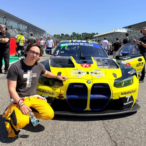 El piloto guatemalteco Ian Rodríguez logra podio en el Campeonato Italiano GT Sprint GT3 en Imola - Corrtesía