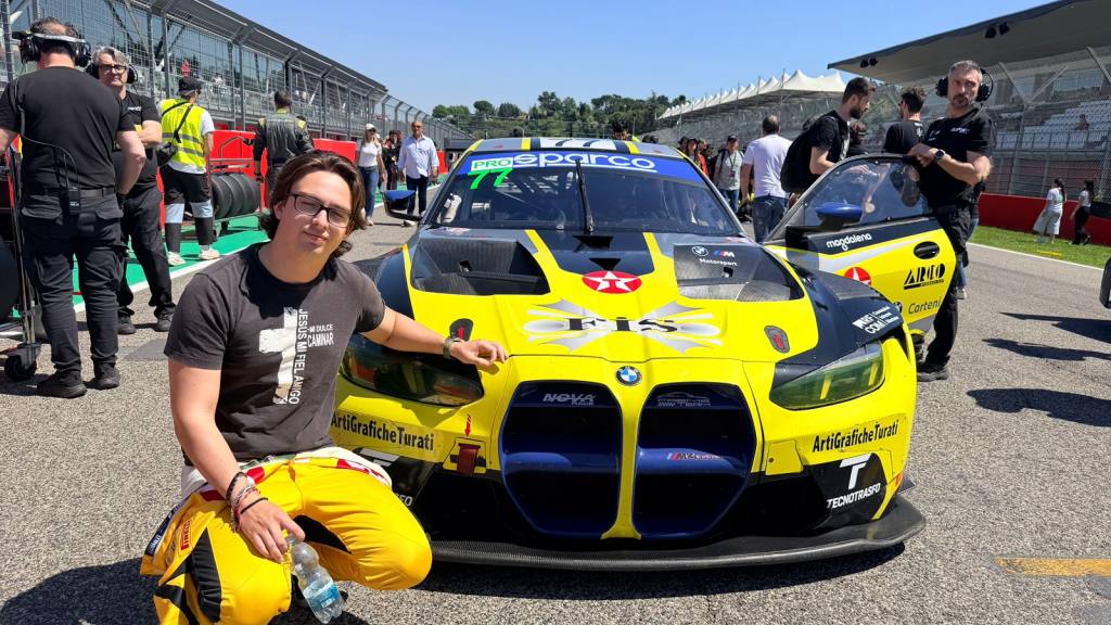 El piloto guatemalteco Ian Rodríguez logra podio en el Campeonato Italiano GT Sprint GT3 en Imola  | Cortesía