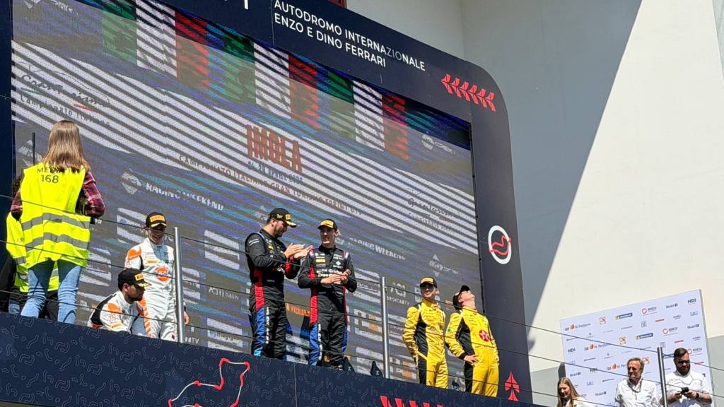 El piloto guatemalteco Ian Rodríguez logra podio en el Campeonato Italiano GT Sprint GT3 en Imola  | Cortesía