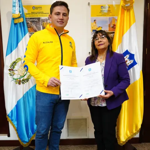 Municipalidad de Santa Catarina Pinula recibe acreditación ISO por gestión municipal ,Cortesía