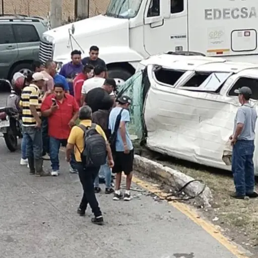 Video muestra choque tras maniobra repentina. ,Redes sociales.
