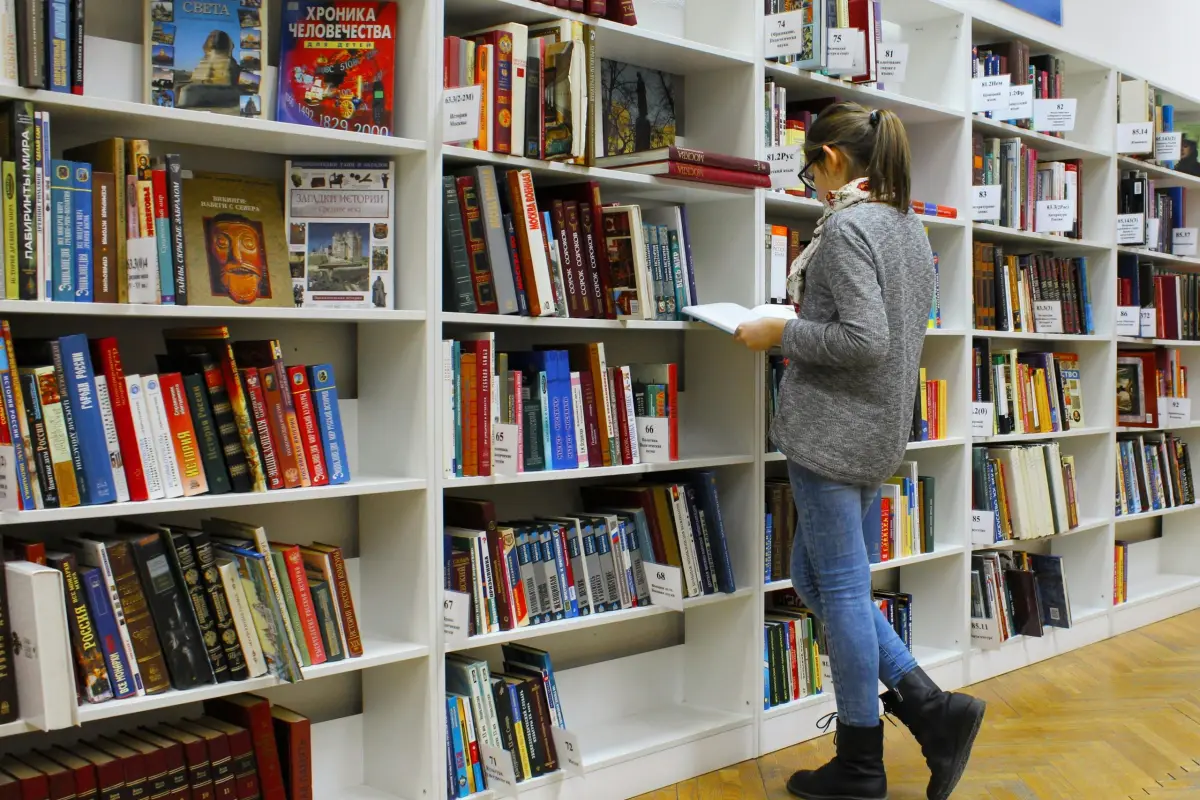 librería, Instagram