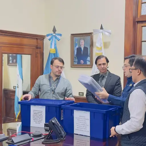 La documentación fue entregada en la Secretaría General de la Presidencia. ,Foto SCSP