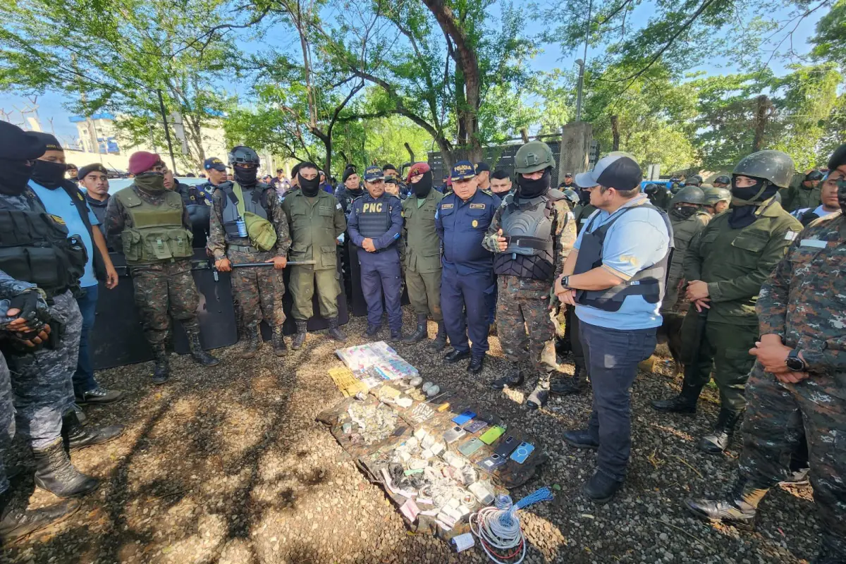 Los ilícitos fueron presentados ante la prensa, tras las acciones dentro de Renovación 1, Ejército de Guatemala.