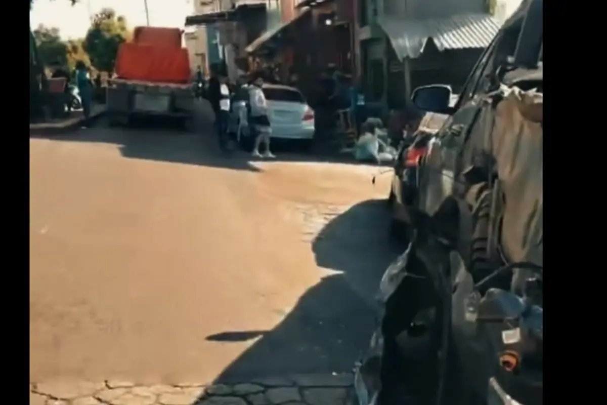 El accidente ocurrió en la calzada Atanasio Tzul y 2 calle de la zona 9., Captura de pantalla.
