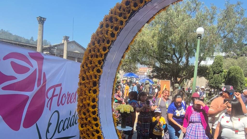 Festival Entre Pétalos | Wilber Coyoy