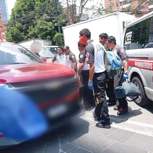 Ataque armado en zona 10. ,Bomberos Voluntarios. 