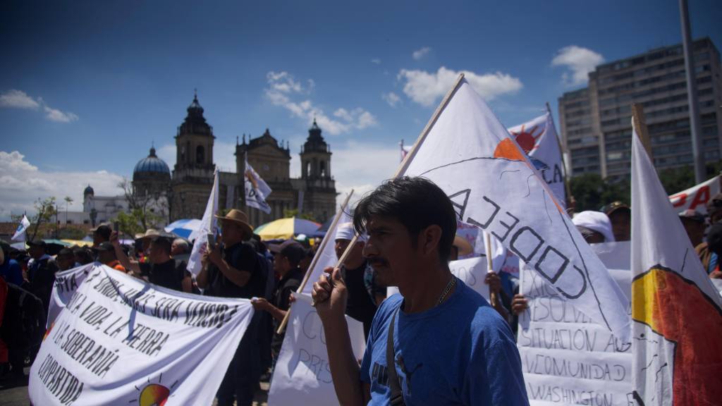 Manifestación de organizaciones sociales y estudiantiles en la capital | Omar Solís/EU