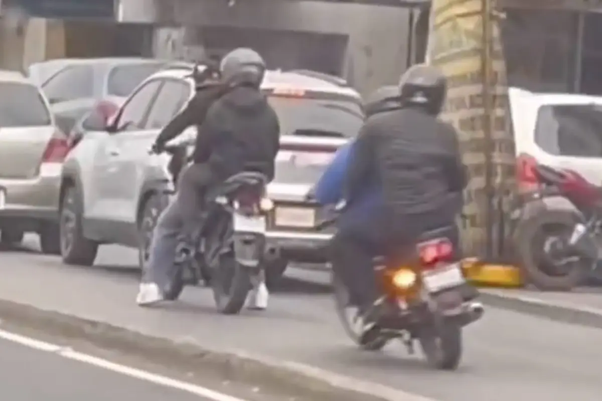 Video revela ataque armado en la Aguilar Batres., Captura de pantalla video de X.