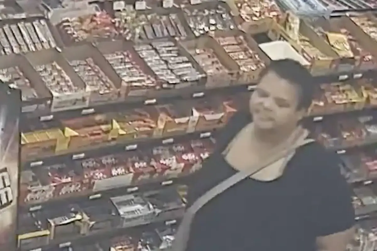 Violento ataque en gasolinera de Columbia., Captura de pantalla video de X.