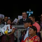 Arévalo recibe a autoridades indígenas y respalda a líderes detenidost