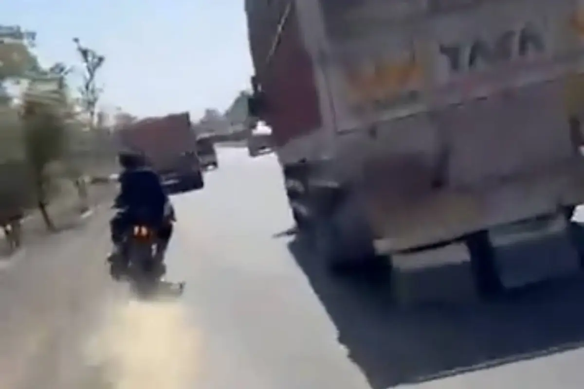 Tripulantes de la moto perdieron la vida., Captura de pantalla video de X.