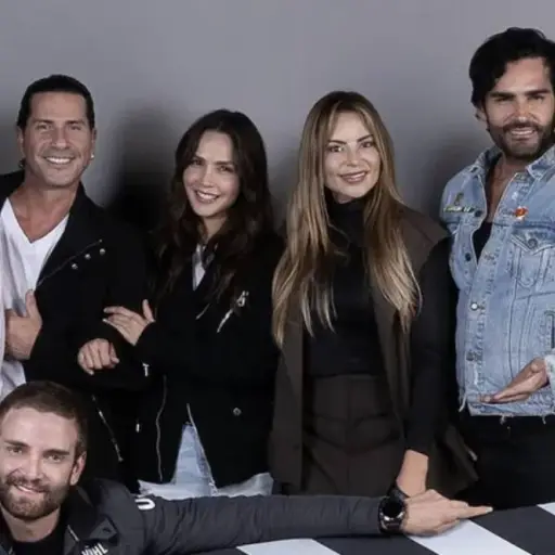 Sin senos sí hay paríso ,Sin senos sí hay paríso