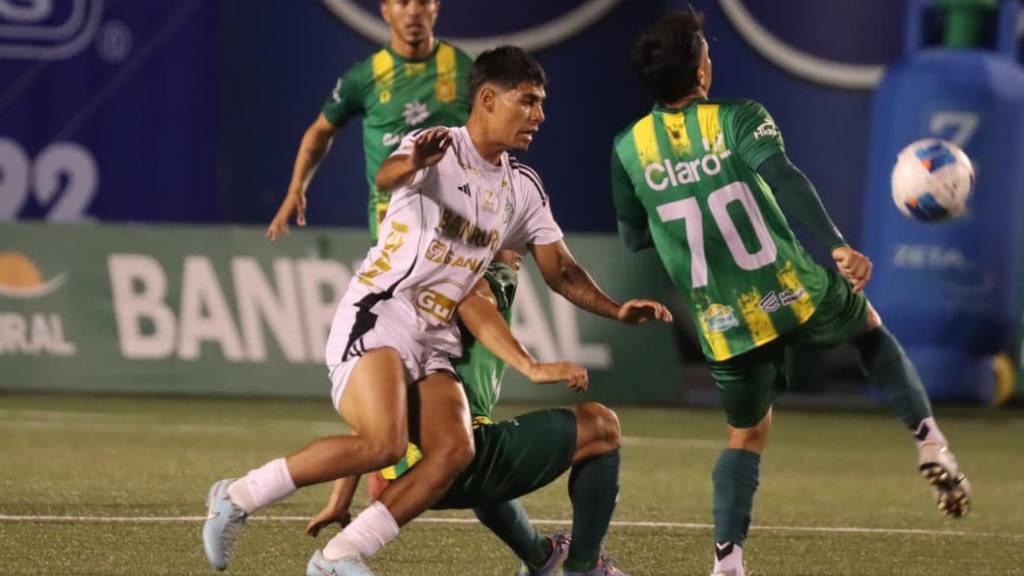 Comunicaciones vs. Guastatoya - Jornada 21 Clausura 2026 | Alex Meoño