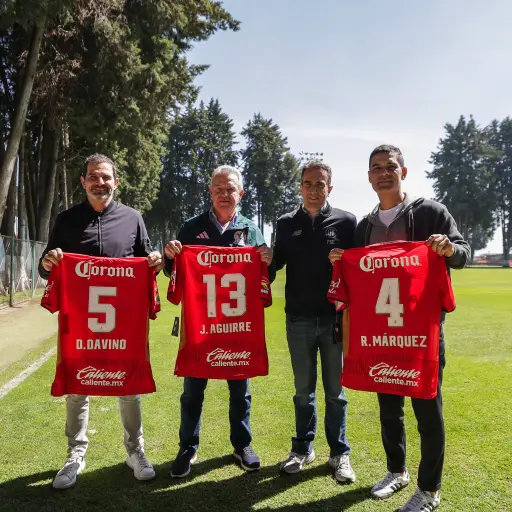 Duilio Davino, Javier Aguirre y Rafa Márquez en las instalaciones del Toluca - Selección de México