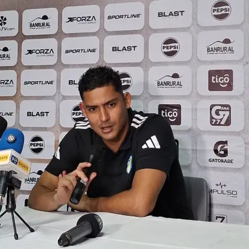 Fredy Pérez, portero de Comunicaciones - Alex Meoño