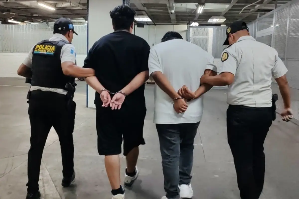Los presuntos asaltantes detenidos en la zona 11., PNC