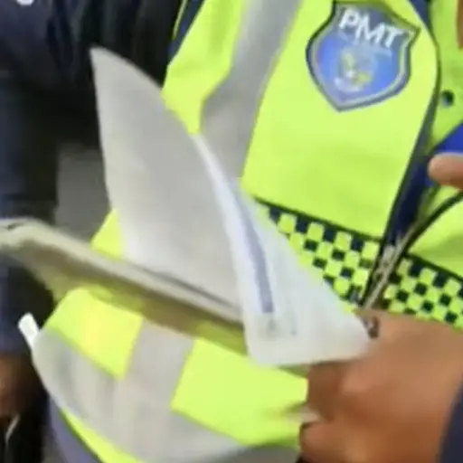 Video genera polémica por multa de PMT. ,Captura de pantalla video de Facebook.
