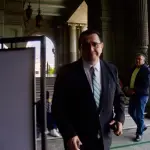 Arévalo inicia entrevistas a candidatos a Fiscal Generalt