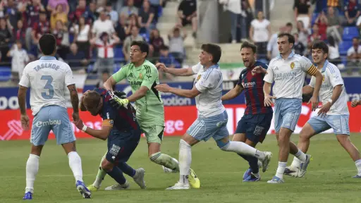Imponen dura sanción al arquero del Zaragoza que agredió a un rival