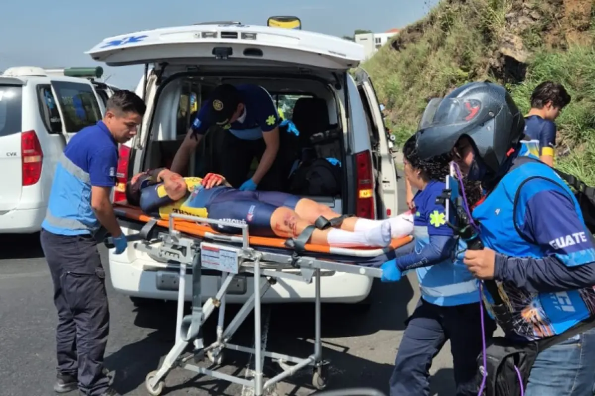 Ciclista afectado en accidente en Vuelta Bantrab 2026