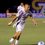 Comunicaciones anuncia la renovación de Stheven Roblest