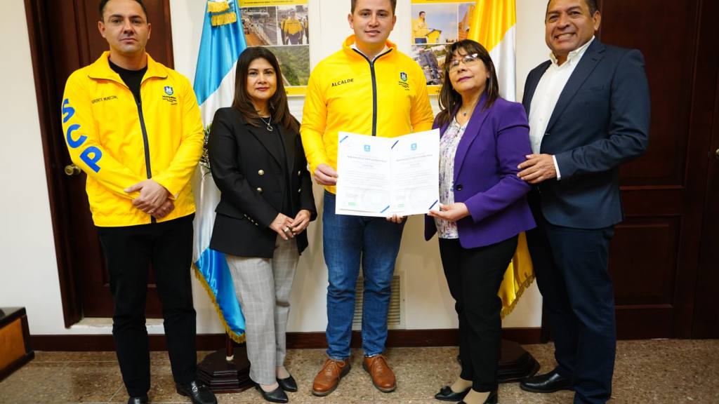 Municipalidad de Santa Catarina Pinula recibe certificación ISO 9001:2015 | Municipalidad de Santa Catarina Pinula