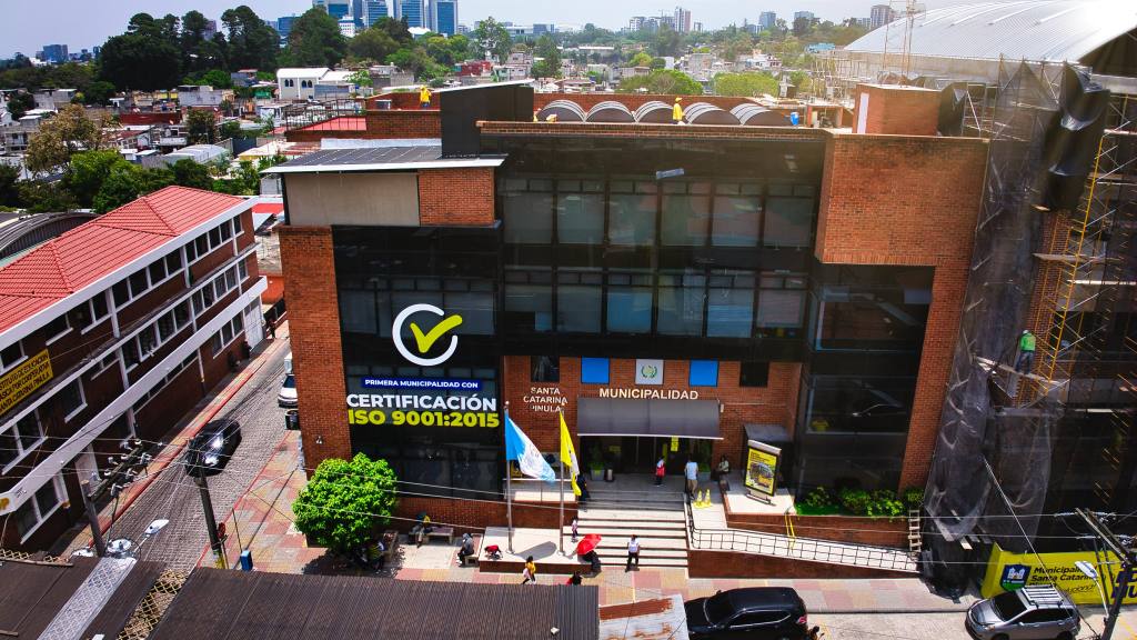 Municipalidad de Santa Catarina Pinula recibe certificación ISO 9001:2015 | Municipalidad de Santa Catarina Pinula