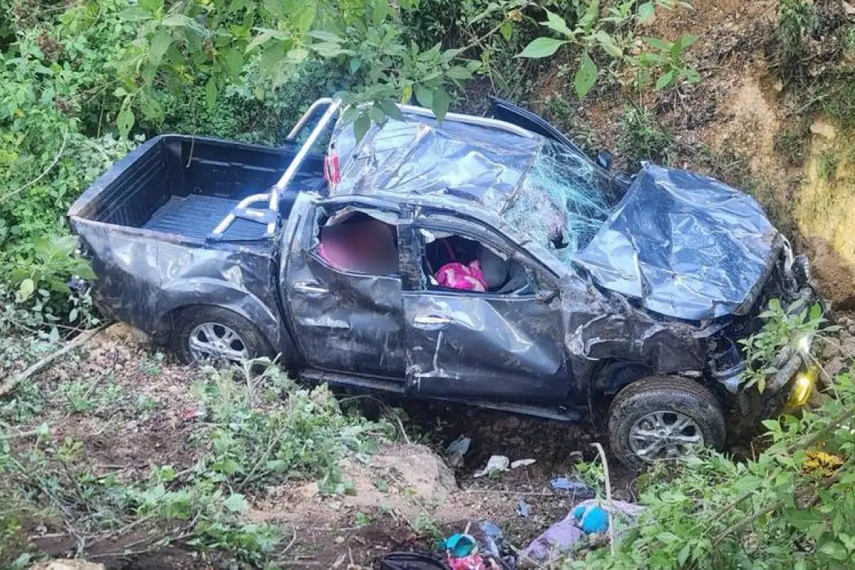 El accidente ocurrió en el Km. 209 de la ruta interamericana, jurisdicción de la aldea El Pitzal, Momostenango, Totonicapán., Bomberos Municipales Departamentales