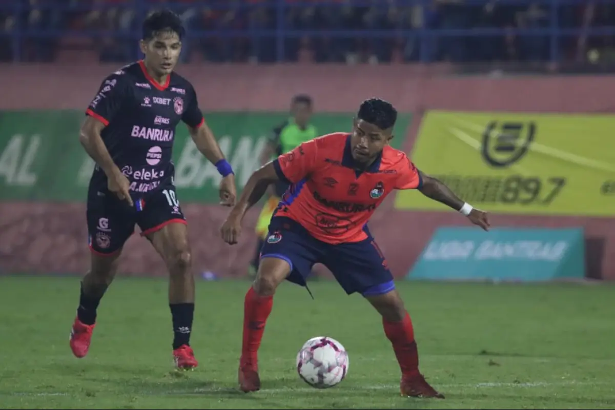 Pedro Altán, jugador de Municipal 