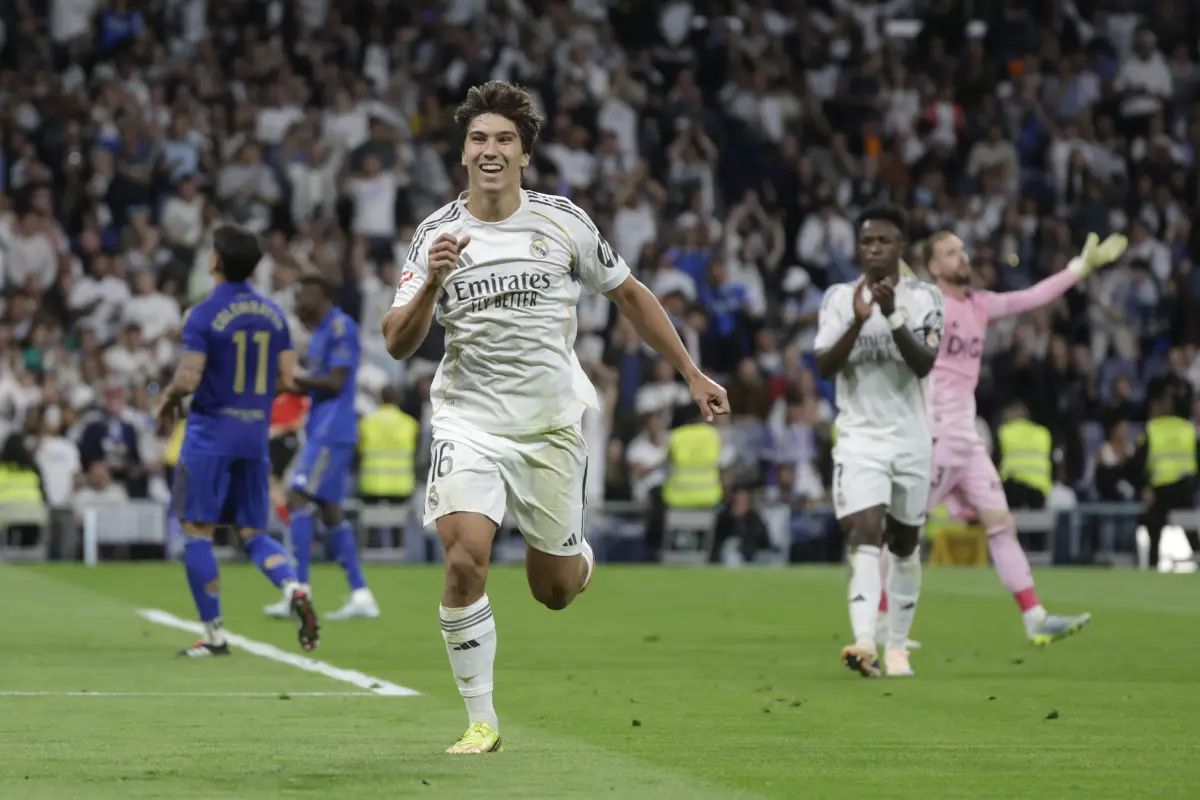 Real Madrid se lleva el triunfo ante Real Oviedo 