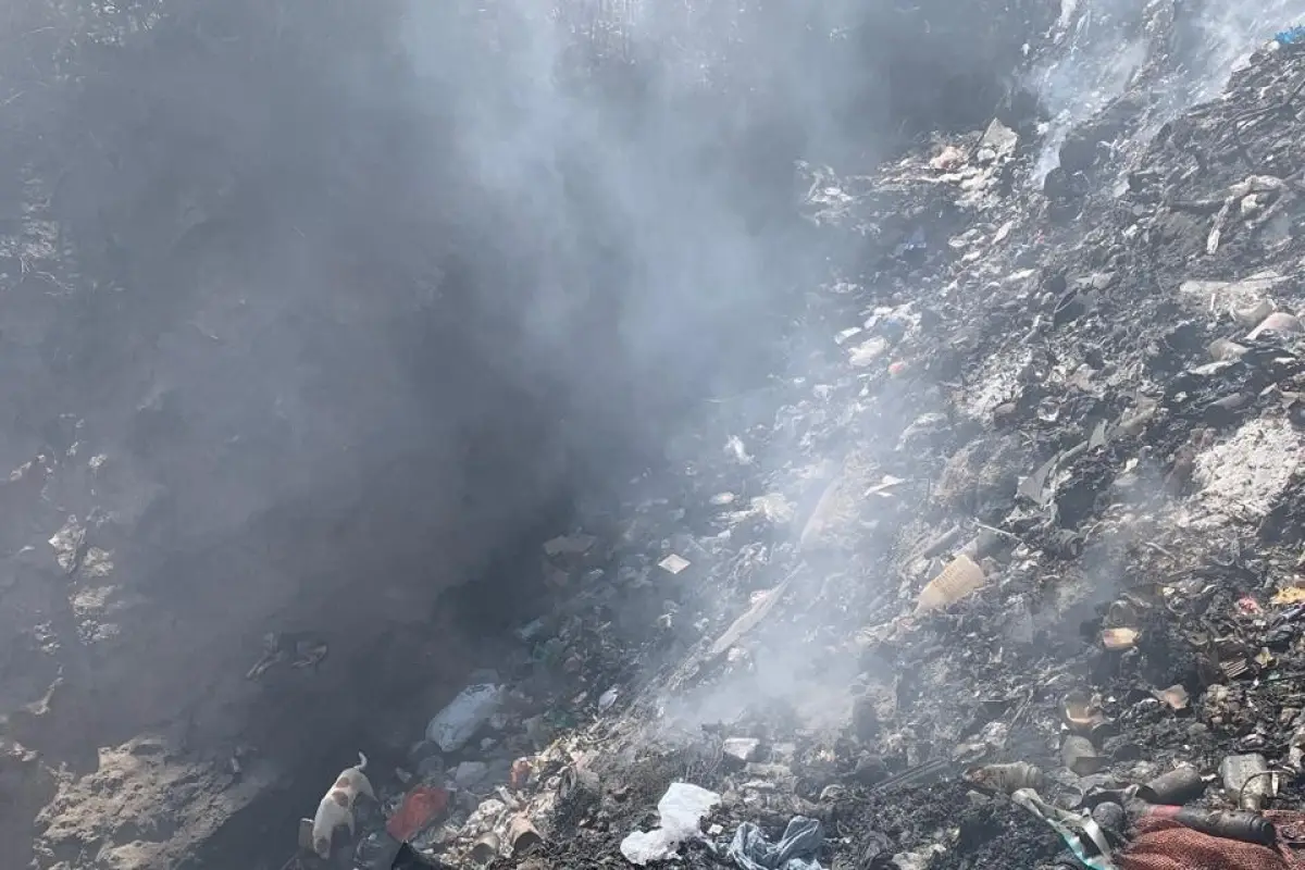 Durante la verificación, se detectó contaminación provocada por la acumulación y quema de desechos sólidos a cielo abierto., Foto RRSS