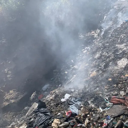 Durante la verificación, se detectó contaminación provocada por la acumulación y quema de desechos sólidos a cielo abierto. ,Foto RRSS