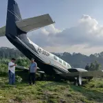 Avioneta se sale de la pista de aviación de Cobánt