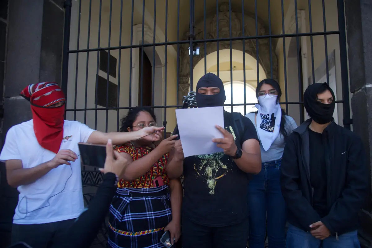 Los estudiantes de la Usac brindaron una conferencia de prensa este martes, 12 de mayo, frente al Musac, en la zona 1., Omar Solís/Emisoras Unidas