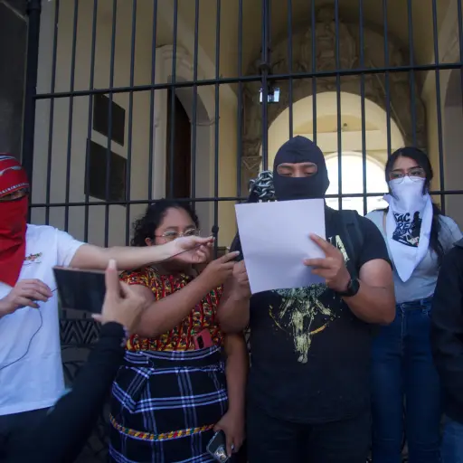Los estudiantes de la Usac brindaron una conferencia de prensa este martes, 12 de mayo, frente al Musac, en la zona 1. ,Omar Solís/Emisoras Unidas